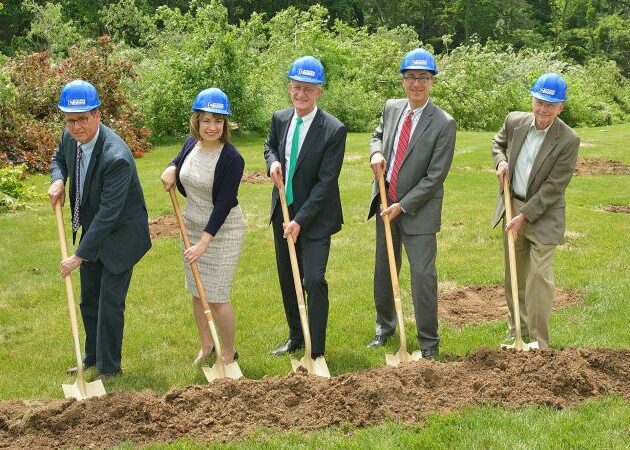 Arburg expands USA headquarters