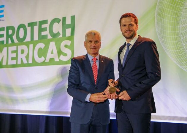 Fraunhofer IFAM researchers awarded Wright Brothers Medal for its robotic system