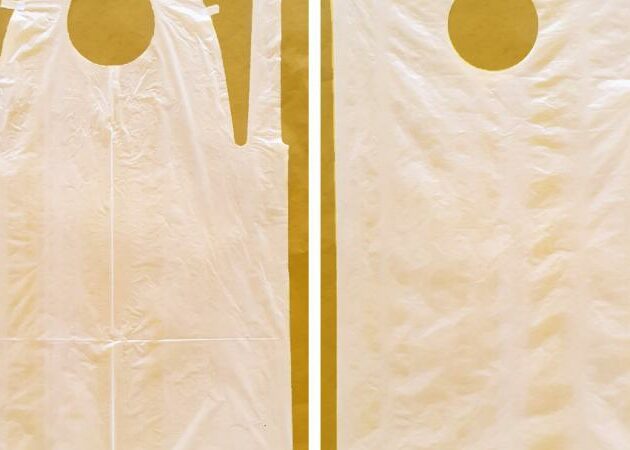 Web Industries Omega Systèmes produces single-use aprons for France-area hospitals