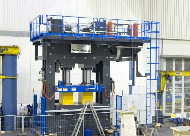 US customer ordered a second composites press system from Siempelkamp
