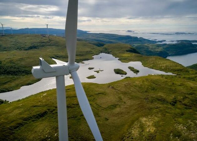 Vestas wins 443 MW landmark deal in the UK