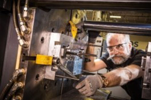 Le service de moulage par injection de Protolabs enrichit ses moyens de contrôle qualité production
