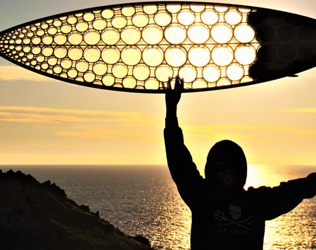 Paradoxal Surfboards, des planches de surf imprimées en 3D à partir d’algues vertes