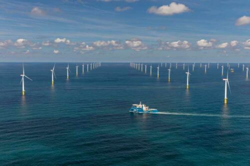 Siemens Gamesa to double offshore blade facility