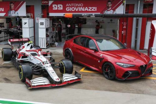 Hexcel and HP Composites develop body panels for supercars