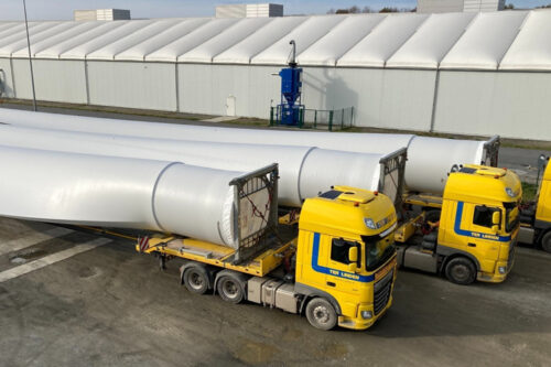 Vestas blade factory in Lauchhammer, Germany, reached in December 2020, a huge milestone by shipping the 1000th set of Vestas V117 blades to customers.