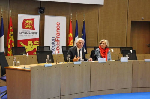 Hervé Morin et Valérie Pécresse, ce lundi 22 novembre 2021 à Rouen. | FEUGÈRE/RÉGION NORMANDIE