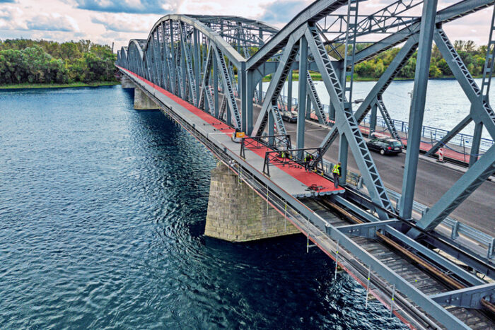 Fibrolux GmbH supplies over 16km of pultruded deck beams for Marshal Jozef Pilsudski bridge