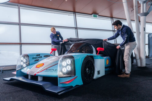 Dutch students unveil groundbreaking hydrogen-powered racing car