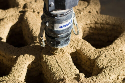 IAAC and WASP: New 3D printing strategies towards the realisation of load-bearing earthen structures