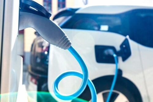 Arkema, le CNRS, l’Université Claude Bernard Lyon 1 et CPE Lyon s’associent pour concevoir les batteries du futur
