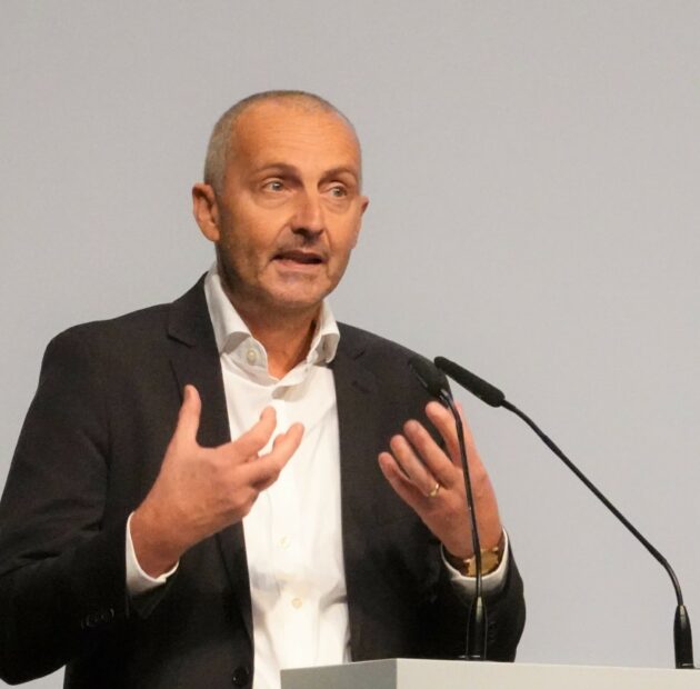 <strong>An interview by Isa Hofmann with Werner Loscheider, Head of Division for Construction Industry, Lightweight Construction/New Materials, Resource Efficiency (IVB4) at the Federal Ministry for Economic Affairs and Climate Action about the lightweighting initiative that he initiated and that he is constantly carrying forward.</strong>
