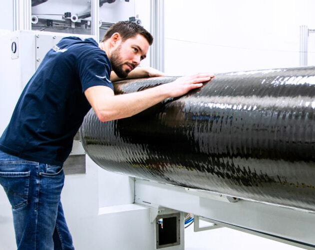 Kautex produces 320-liter hydrogen liner in blow molding process