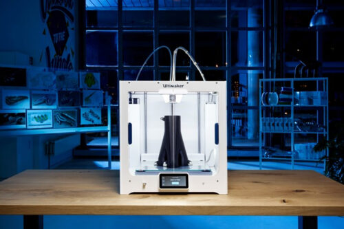MakerBot and Ultimaker agree to merge to accelerate global adoption of additive manufacturing (Ultimaker S5 printer)