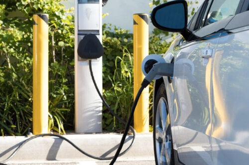 Bientôt des batteries structurelles, pour un stockage d’énergie « sans masse » ?