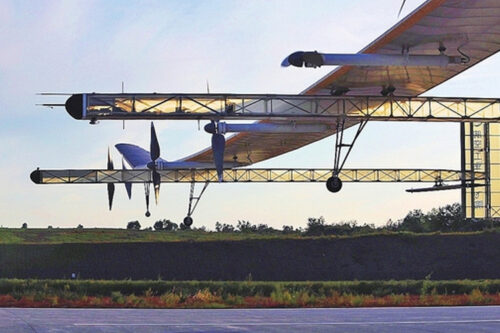 AVIC debuts full solar-powered drone 