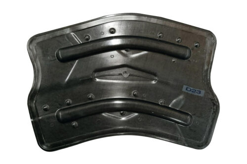 Cannon Tipos et Coriolis Composites unissent leurs compétences technologiques pour mouler une pièce structurelle automobile complexe à partir d'une seule préforme