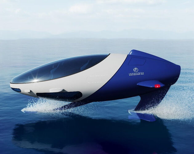 Above and below the waves with the Hydrogen DeepSeaker DS2