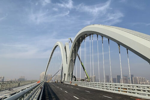 China: domestic carbon fiber suspenders are used in two bridges 