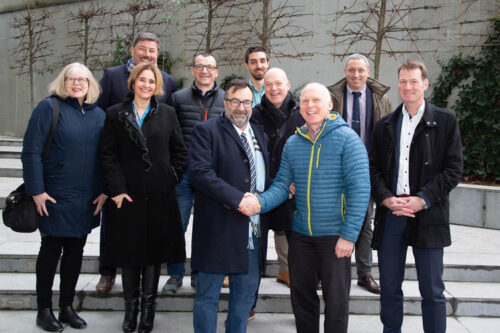 Roberto Frassine, President of EuCIA, and Gerhard Mueller of Cefic, celebrate Epoxy Europe’s collaboration with EuCA at a meeting in Brussels on 23 January, together with representatives of both organisations.