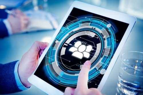 Open innovation platform for optimising production systems by combining product development, virtual engineering workflows and production data