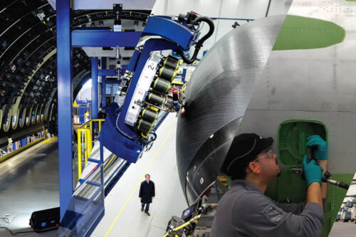 Spirit AeroSystems to build new composite fuselage for the new HondaJet