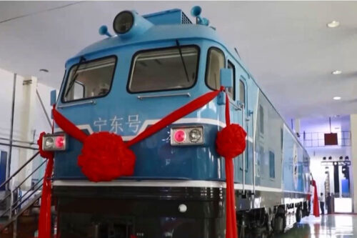 CRRC unveils China's first converted hydrogen-powered locomotive