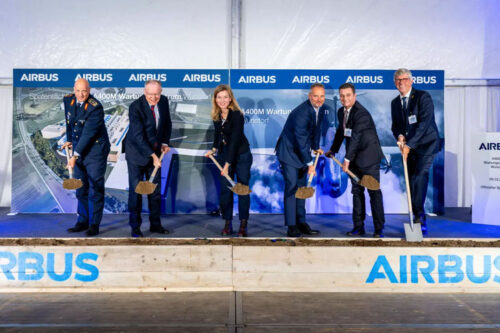 Groundbreaking ceremony for the new Airbus A400M Support Centre Wunstorf (from left): Lieutenant General Ingo Gerhartz, Chief of the German Air Force; Stephan Weil, Minister President of Lower Saxony; Siemtje Möller, Parliamentary State Secretary to the Federal Minister of Defence; Michael Schöllhorn, CEO Airbus Defence and Space; Ralph Herzog, Vice President of the Federal Office of Bundeswehr Equipment, Information Technology and In-Service Support (BAAINBw); and Carsten Piellusch, Mayor of Wunstorf.