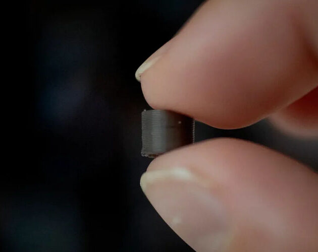 3D-printed plasmonic plastic enables large-scale optical sensor production