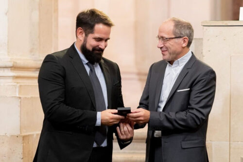 Le Prix Arkema – Académie des Sciences de l’innovation en chimie pour des matériaux durables décerné à Julien Bras, Professeur Grenoble INP-UGA