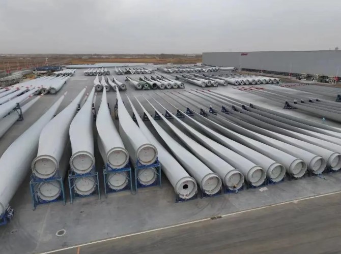Shanghai Petrochemical's carbon fiber supports one of the world's longest onshore wind turbine blades