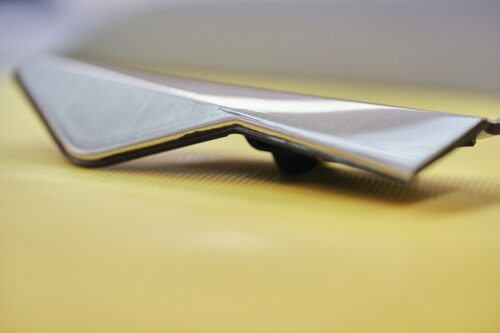 films adhésifs thermoplastiques pour composites hybrides