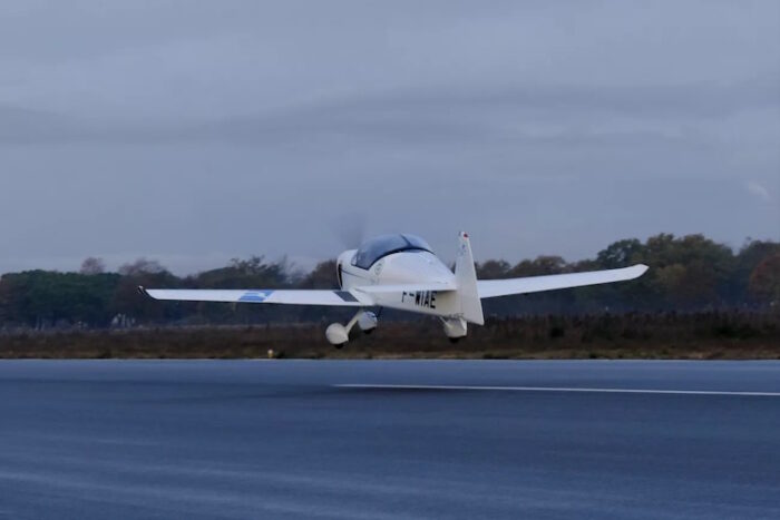 AuraAero