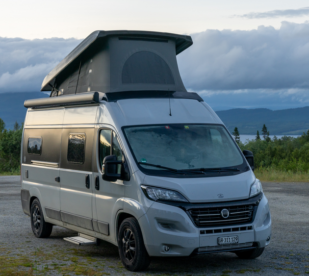 Quantum Mouldings intègre du PET recyclé dans des toits de campings-cars