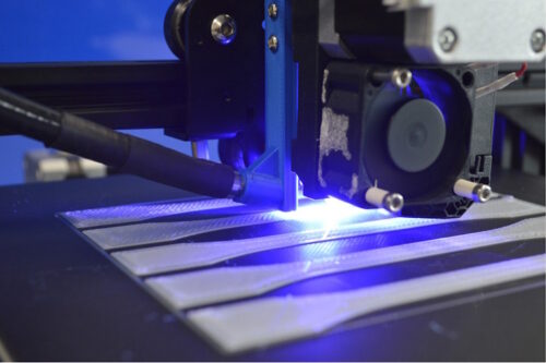 Cover photo: The filaments are processed in a conventional FFF printer and cross-linked with IR or UV radiation © Fraunhofer IFAM