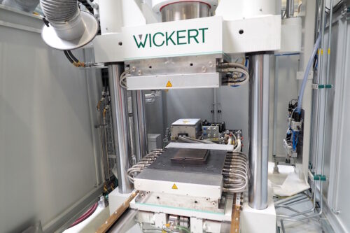 The WKP 3000 S achieves a peak temperature of 450°C with a heating rate of 55 K/min (source: Wickert)