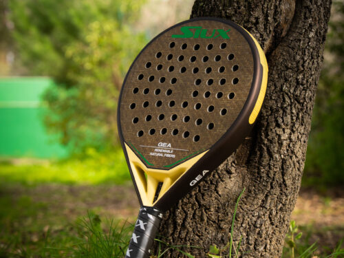 Siux and Bcomp's padel racket